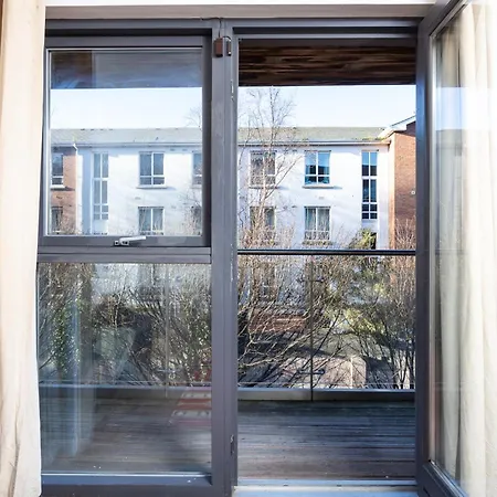 Contemporary 2br Flat In Dublin's Cultural Hub Apartment