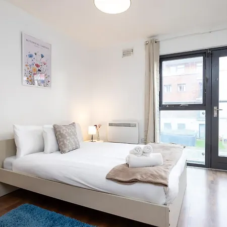 Contemporary 2br Flat In Dublin's Cultural Hub * 더블린