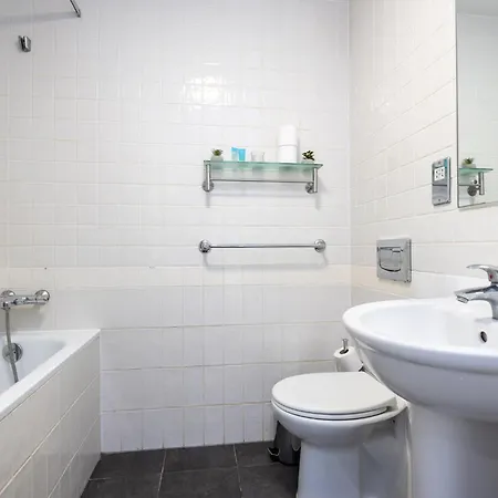 Contemporary 2br Flat In Dublin's Cultural Hub 아파트 더블린